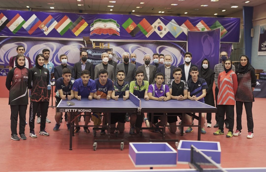 گزارش تصویری حضور دکتر سید حمید سجادی وزیر محترم ورزش و جوانان در فدراسیون تنیس روی میز و بازدید از اردوی تیم ملی